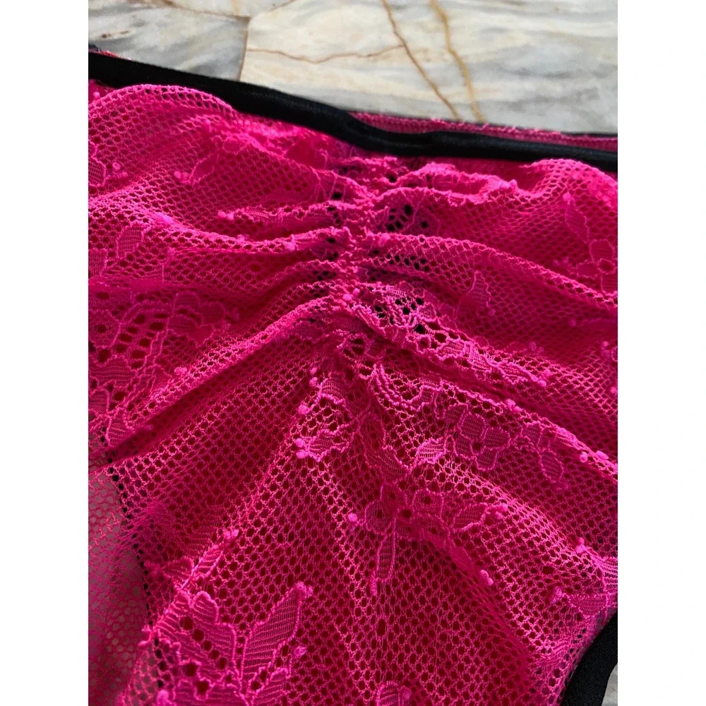 Victoria's Secret Bombshell Plunge Bra 34A and Thong Set Pink Lace Front Clasp